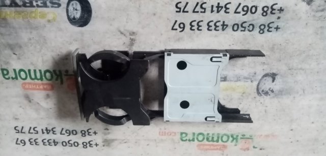 Подстаканник подлокотника центральной консоли 1J0862533D VAG