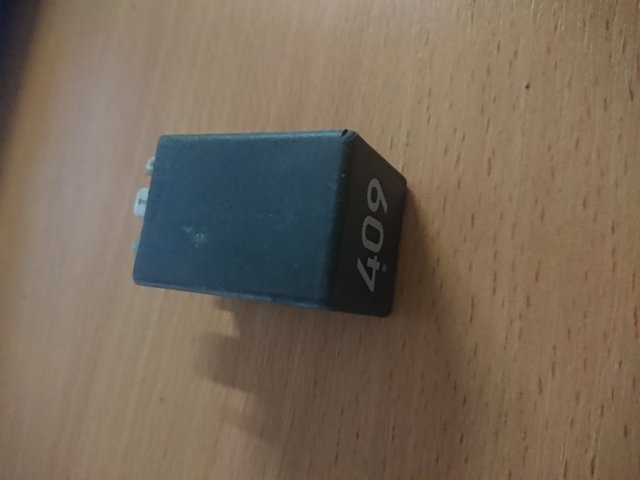 Реле электробензонасоса 1J0906383 VAG