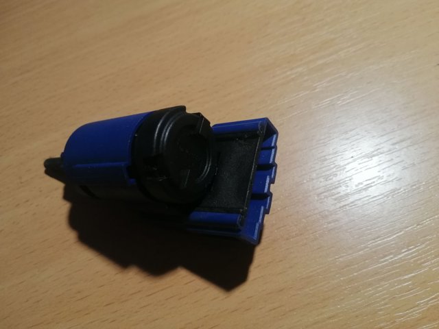 Датчик включения сцепления 1J0927189E VAG
