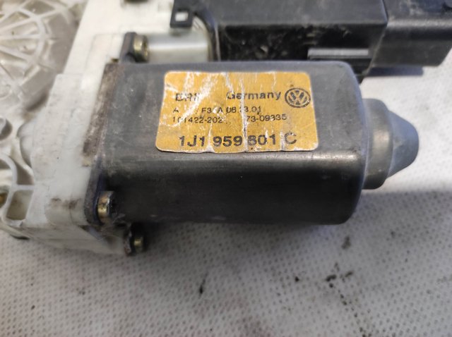 VAG 1J1959801C Мотор стеклоподъемника двери передней левой в наличии Ужгород
