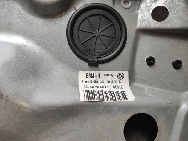 Стеклоподъемник передней правой двери 1J4837730AA VAG