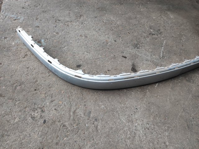 VAG 1J5807719 Молдинг бампера переднего в наличии Полтава