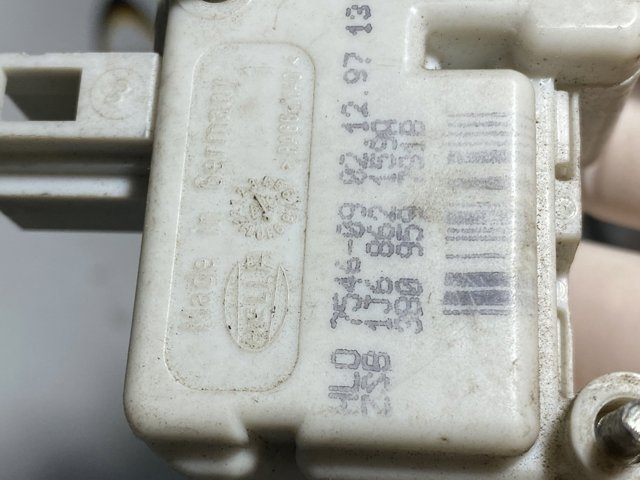 1J6862159A VAG Актуатор замка багажника купить в Днепр