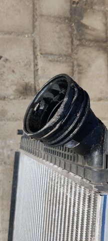 Охладитель наддувочного воздуха Фольксваген Гольф VI