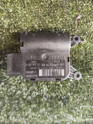 Моторчик заслонки печки 1K0907511D VAG