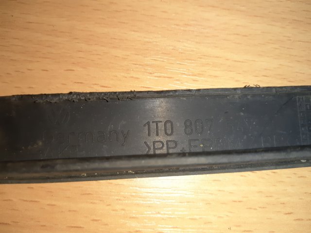 VAG 1T0807547 в наличии Украина