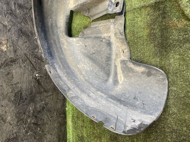 Подкрылок заднего крыла, правый 1T0810972B VAG