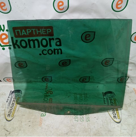 Стекло задней правой двери 1T0845026G VAG
