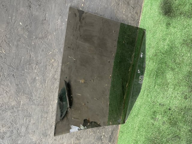 Стекло заднее правое 1T0845026H VAG
