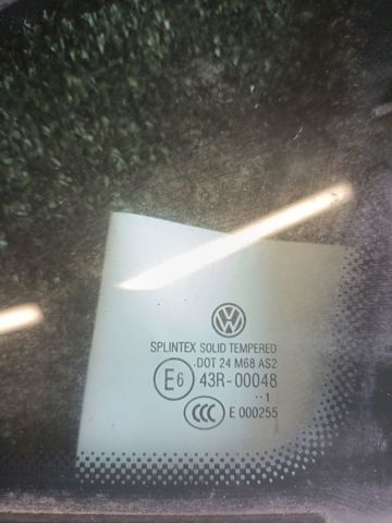 VAG 1T0845411 Стекло-форточка двери передней левой в наличии Днепр