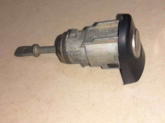 1U0837167C VAG Личинка замка двери передней левой купить в Черкассы