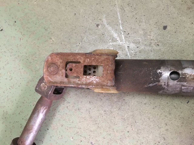 Колонка рулевая 1U1419501AD VAG