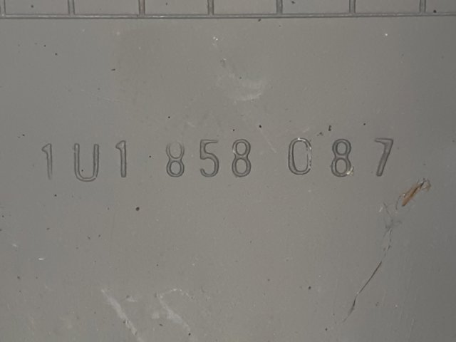 VAG 1U1858087 в наличии Запорожье