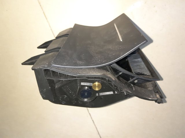 VAG 1Z1863077A Пепельница центральной консоли в наличии Киев