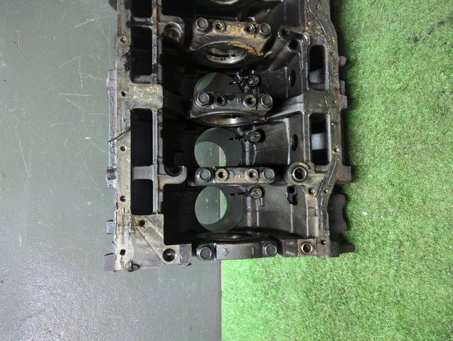 HYUNDAI 211004A010 Блок цилиндров двигателя в наличии Львов