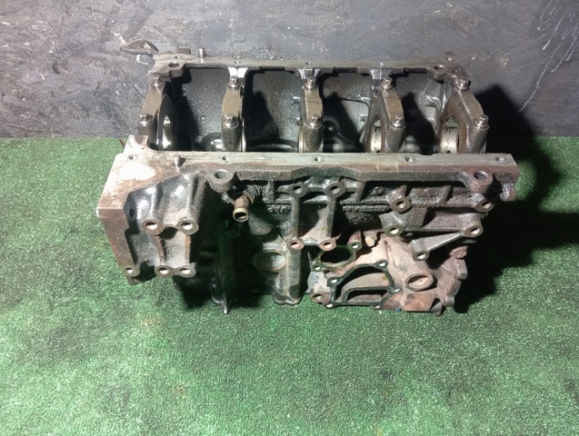 Блок цилиндров двигателя 211004A020 HYUNDAI