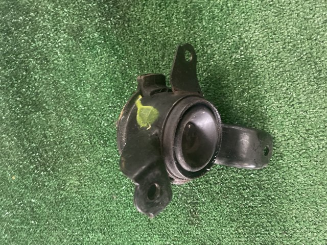 Правая подушка ДВС 218102E100 HYUNDAI