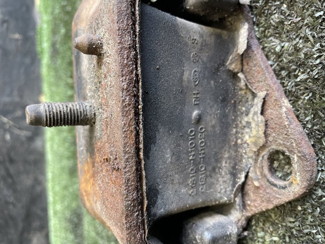 Правая опора ДВС 21810H1010 HYUNDAI