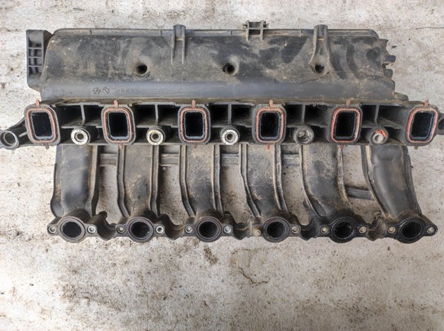 2247439 BMW Впускной коллектор купить в Черновцы