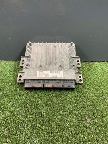 237100386R RENAULT Блок управления двигателем купить в Черновцы