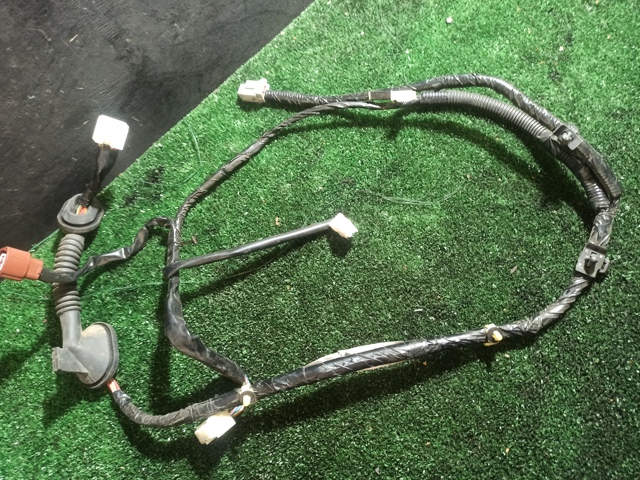 241268H300 NISSAN купить в Украина