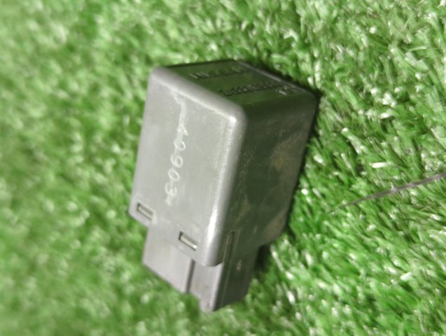 Реле стеклоочистителя 24330C9900 NISSAN