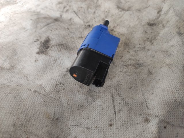 RENAULT 253256730R Датчик включения сцепления  в наличии Ужгород