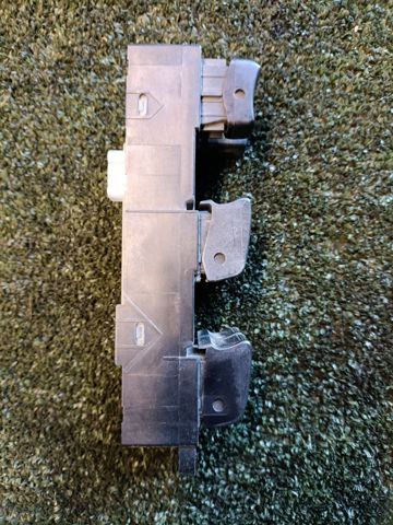 Кнопки переднего левого стекло подъёмника 25401EQ305 NISSAN