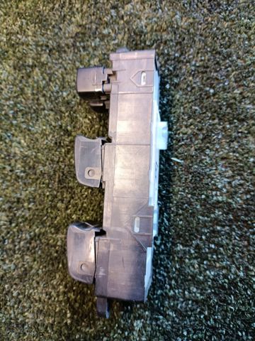 25401EQ305 NISSAN Кнопочный блок управления стеклоподъемником передний левый купить в Днепр