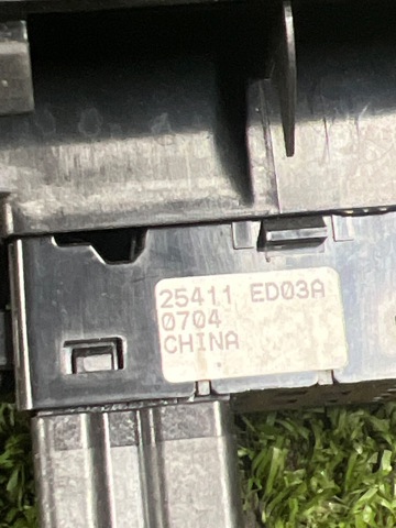25411ED03A NISSAN Кнопка включения мотора стеклоподъемника передняя правая купить в Кривой Рог