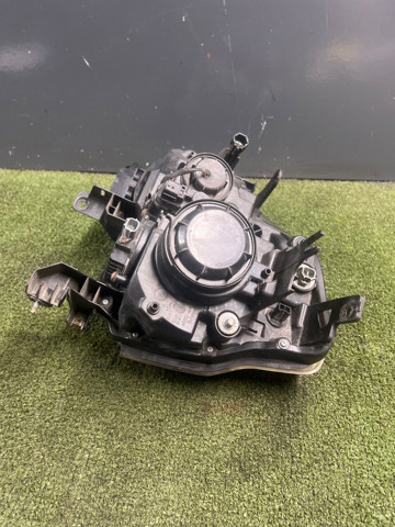 NISSAN 260103UF5A Правая фара в наличии Запорожье
