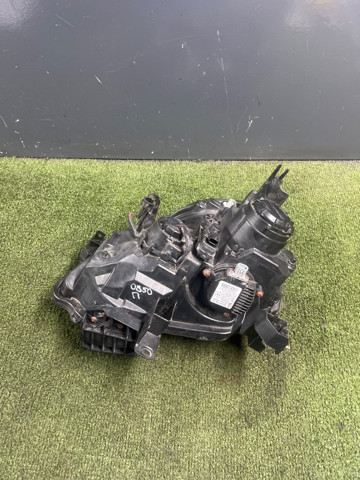 NISSAN 260103UF5A Правая фара в наличии Харьков