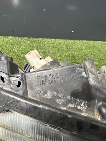 NISSAN 26010EB30A Правая фара в наличии Ужгород
