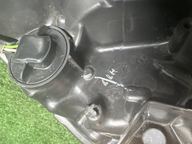 260605FA0A NISSAN Левая фара купить в Украина
