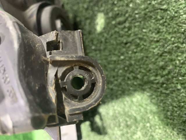 Фара левая 260608H925 NISSAN