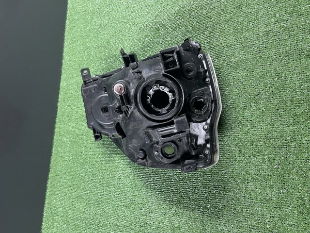 26060JG40A NISSAN Левая фара купить в Каменское