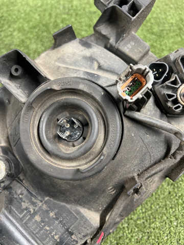26060VK426 NISSAN Фара левая купить в Запорожье