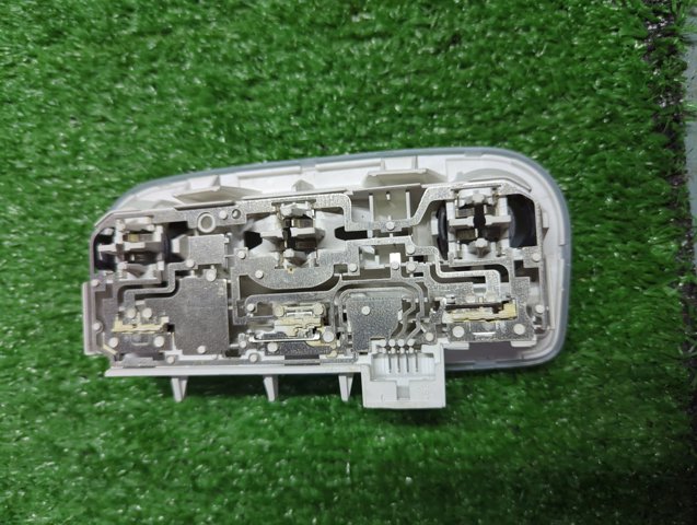264300008R RENAULT Плафон освещения салона (кабины) купить в Львов