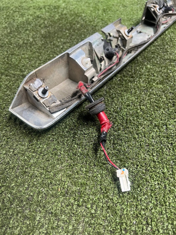 Фонарь подсветки заднего номера 26510EQ300 NISSAN