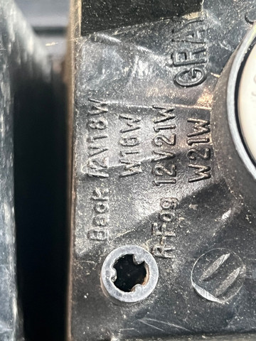 NISSAN 26550EB38A Фонарь задний правый в наличии Ирпень