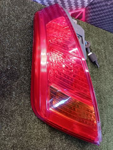 Задний левый стоп 26559CB000 NISSAN