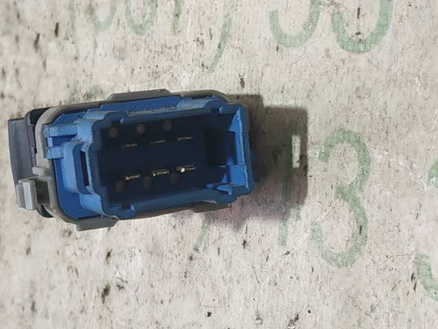 RENAULT 2808203 в наличии Николаев