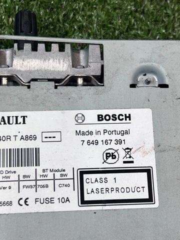 Заводская магнитола 281155040R RENAULT