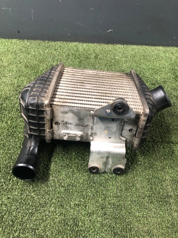 HYUNDAI 282702725X Радиатор интеркуллера в наличии Днепр