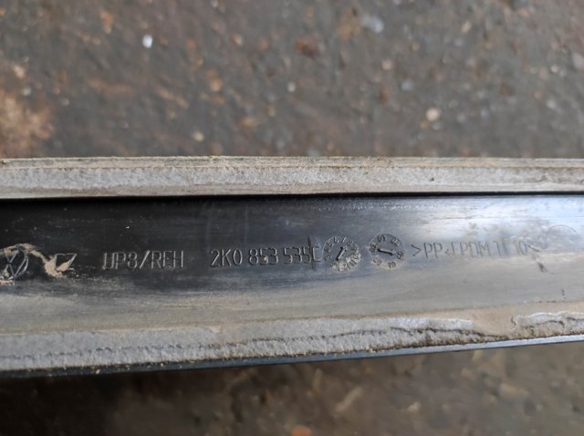 VAG 2K0853535C Молдинг двери задней левой в наличии Черновцы
