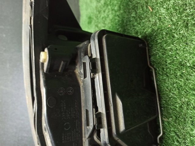 FORD 2M5113W029BE Фара правая в наличии Украина