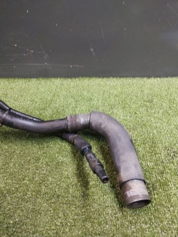 HYUNDAI 310302B900 Горловина топливного бака в наличии Украина