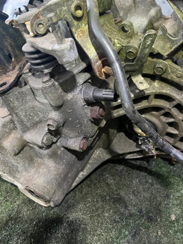NISSAN 321008H800 КПП в наличии Ровно