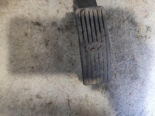 HYUNDAI 32720H1070 Педаль газа в наличии Николаев
