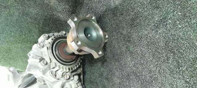 331014N273 NISSAN Раздатка (коробка раздаточная) купить в Николаев